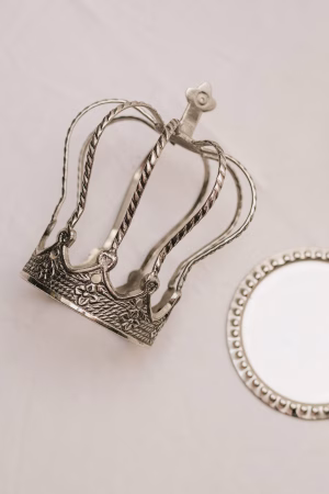 Unique silver crown