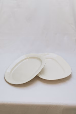 Set of 2 porcelain plates
